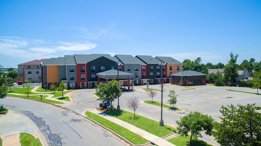 Comfort Inn & Suites Norman Near University Extérieur photo