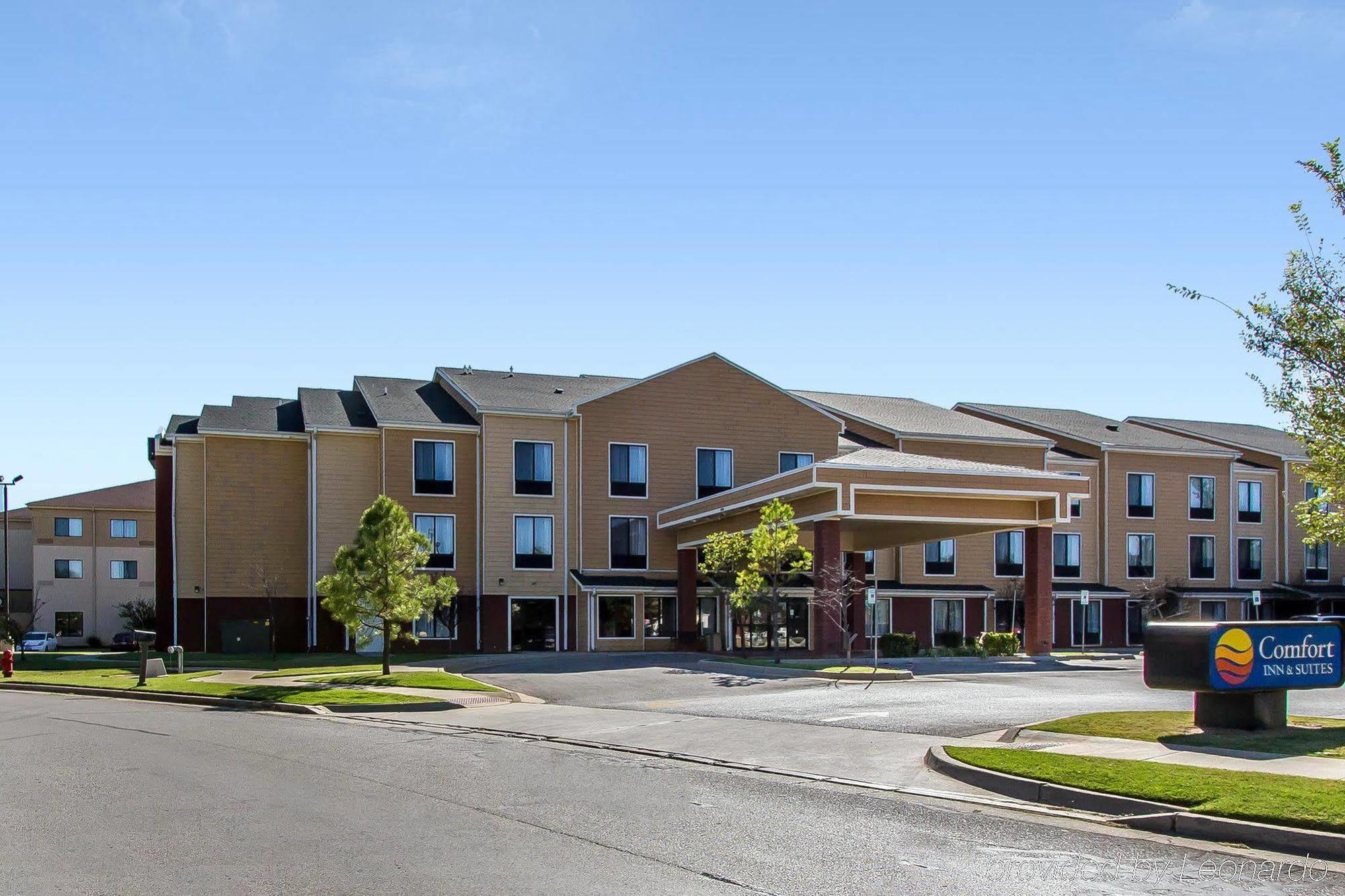 Comfort Inn & Suites Norman Near University Extérieur photo