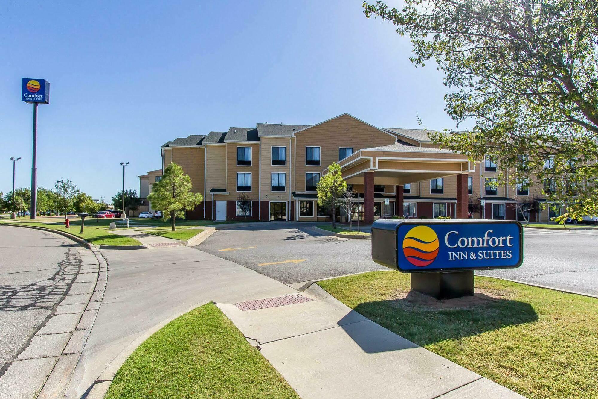 Comfort Inn & Suites Norman Near University Extérieur photo